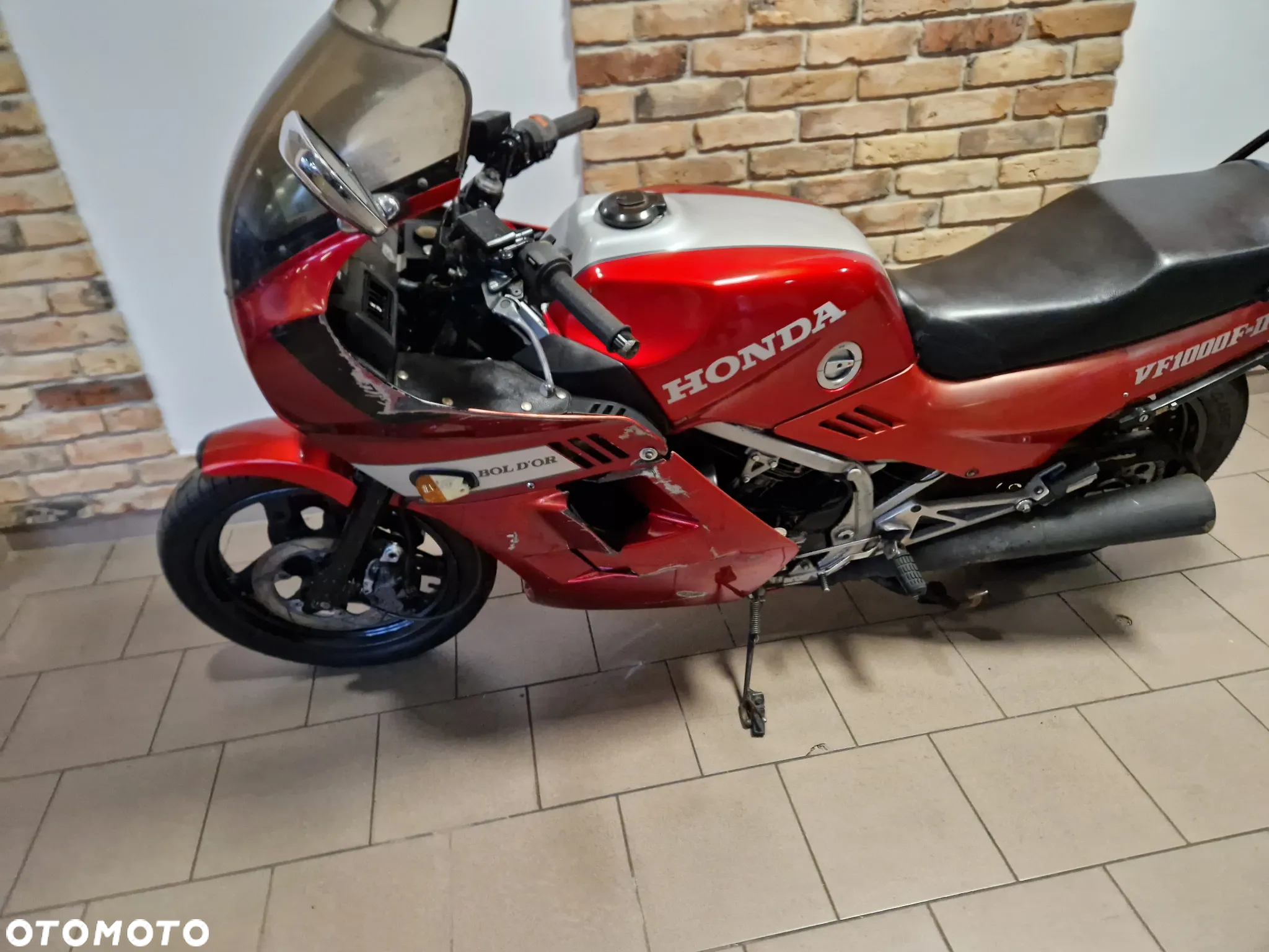 Honda VF - 15