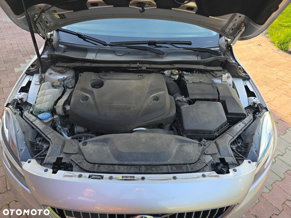Volvo V40 D3 Geartronic Inscription - 16