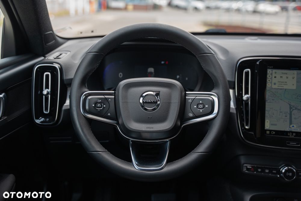 Volvo XC 40 B3 B DKG Plus Bright - 27