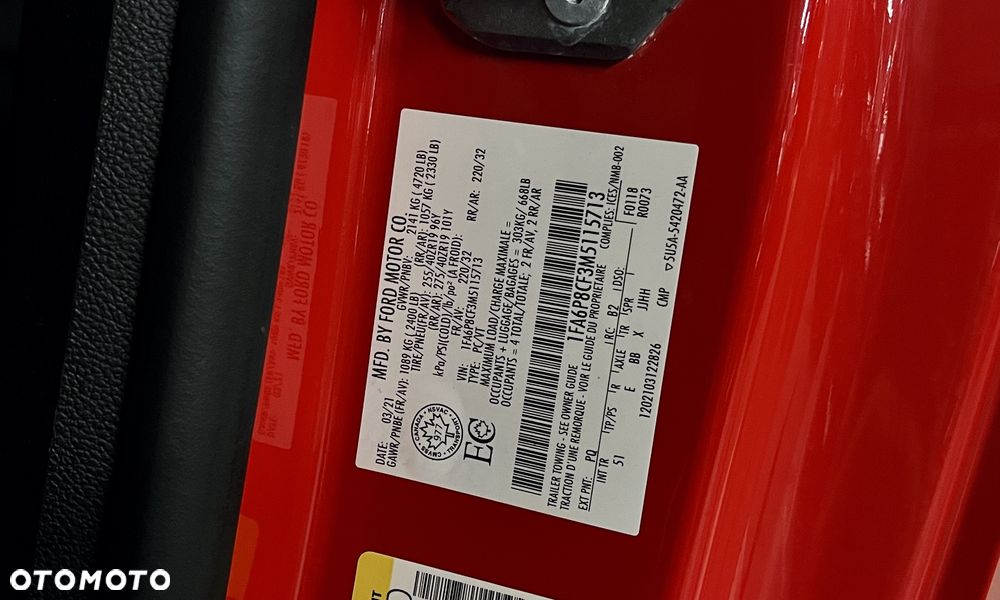 Ford Mustang 5.0 V8 GT - 32