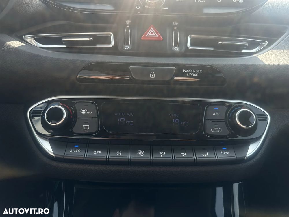 Hyundai i30 - 19