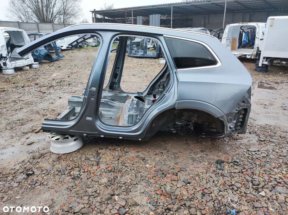 ĆWIARTKA BŁOTNIKA LEWY TYŁ VOLVO XC60 II 2 - 1