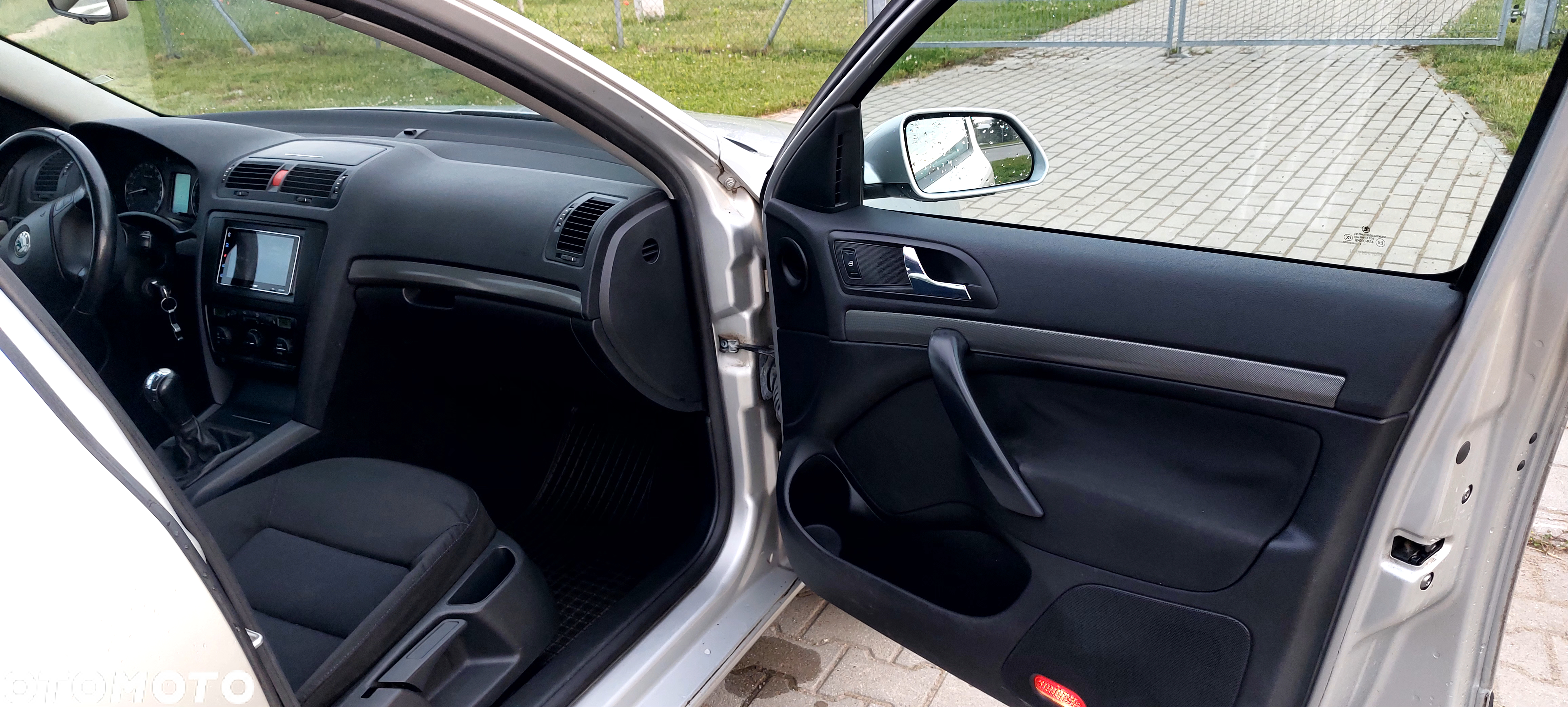 Skoda Octavia 1.6 FSI Elegance - 19