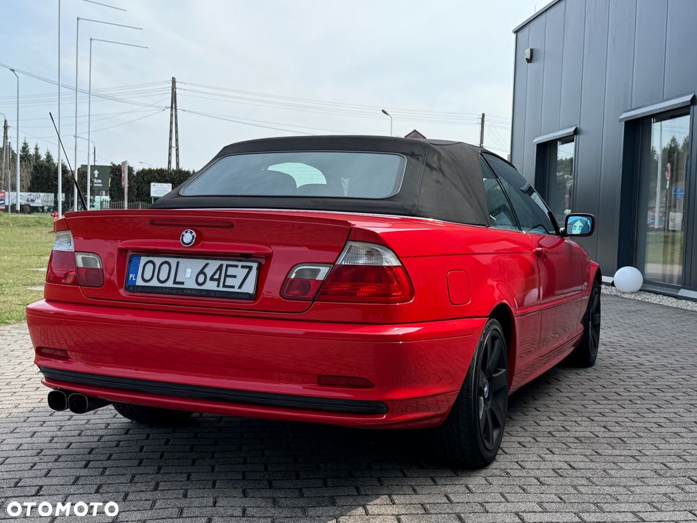 BMW Seria 3 323i - 6