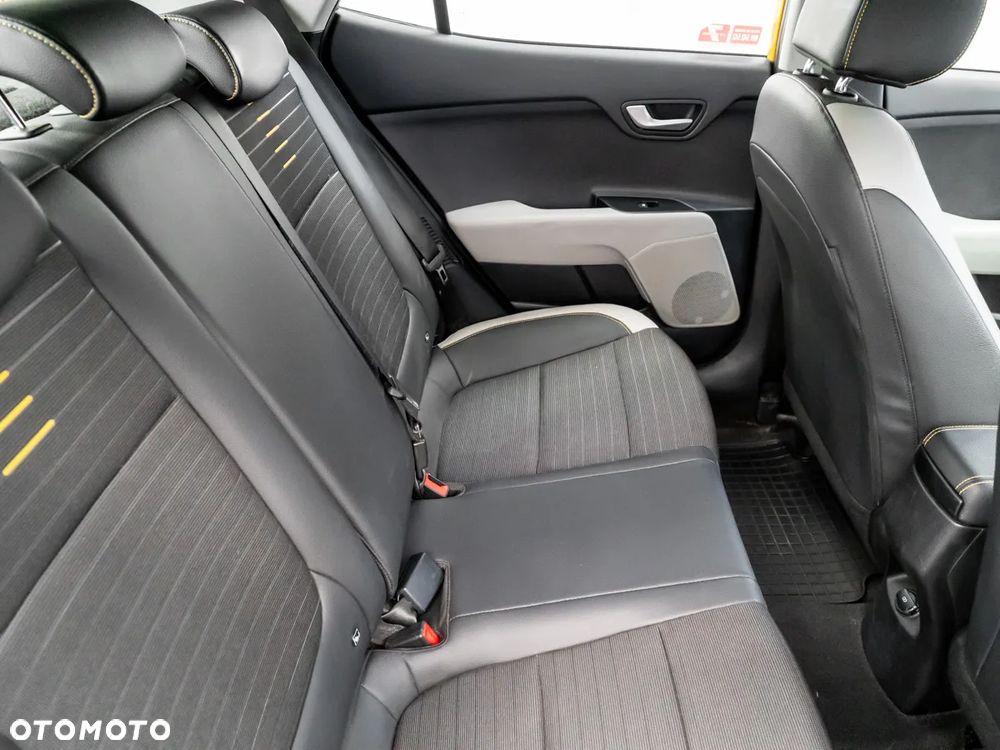 Kia Stonic 1.0 T-GDI MHEV L DCT - 24