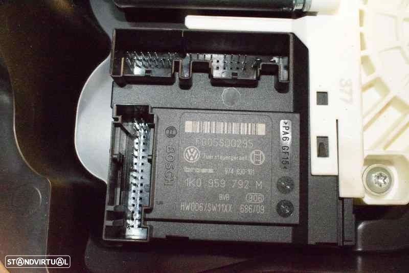 ELEVADOR DE VIDRO FRONTAL DIREITO SEAT LEON 2005 -1P0837462A - 2