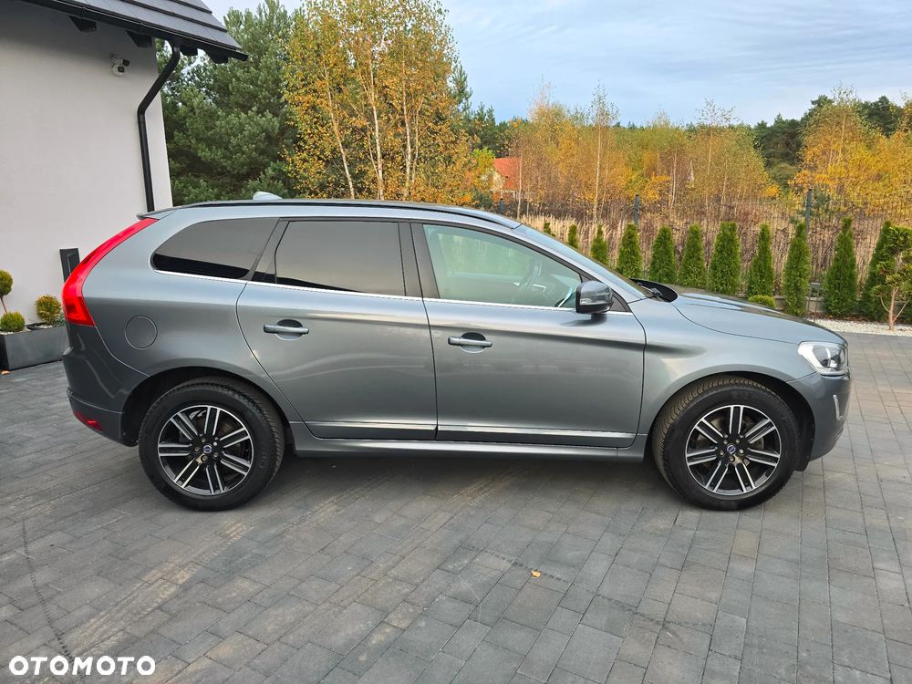 Volvo XC 60 D3 Geartronic Momentum - 8