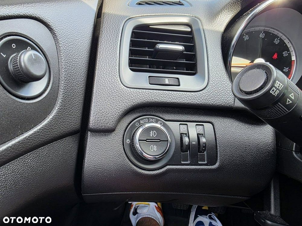 Opel Insignia 1.8 Selection - 12