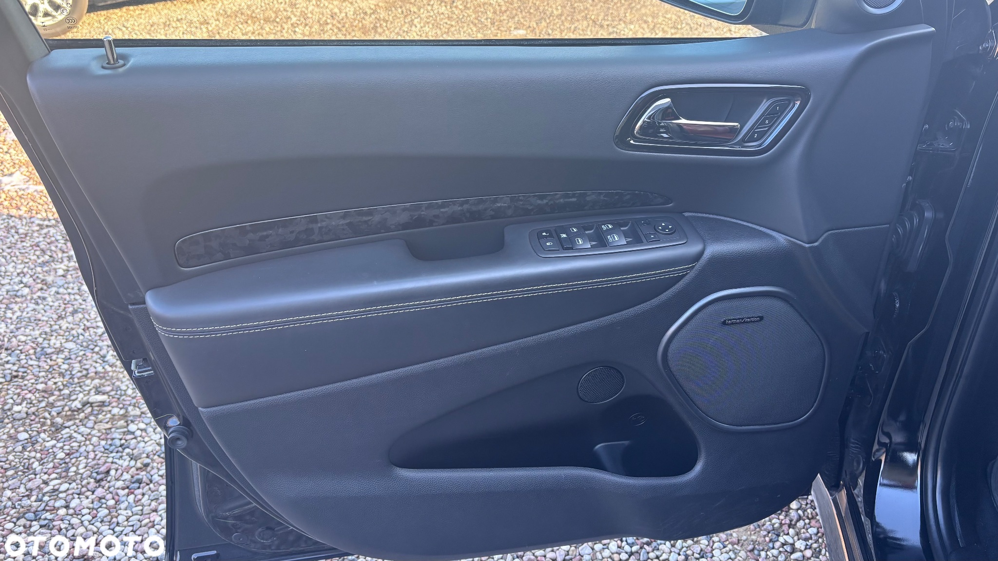 Dodge Durango 6.4 SRT - 16