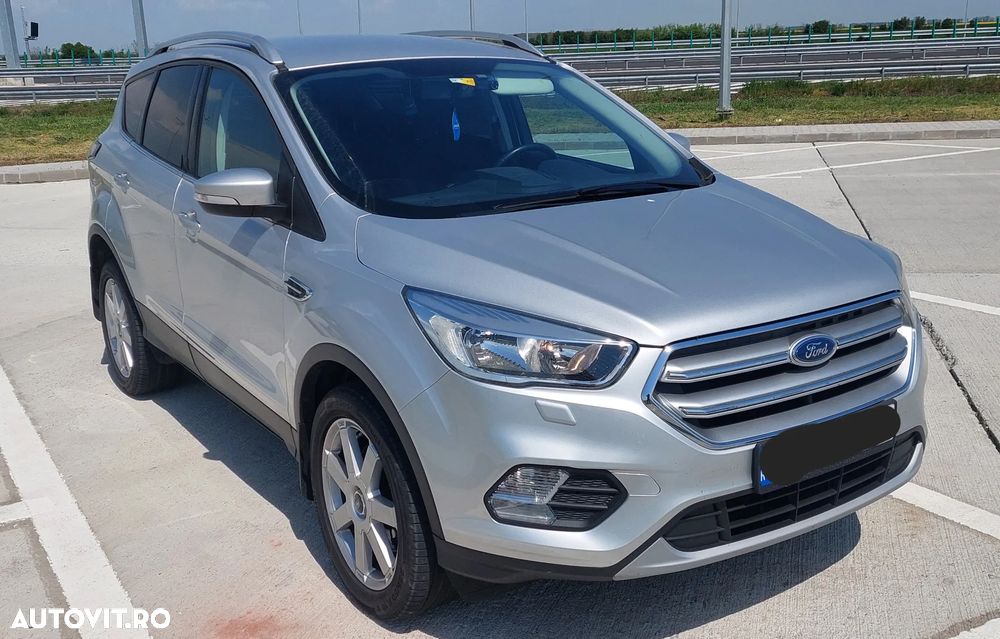 Ford Kuga - 1