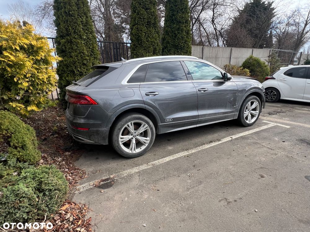 Audi Q8 - 4