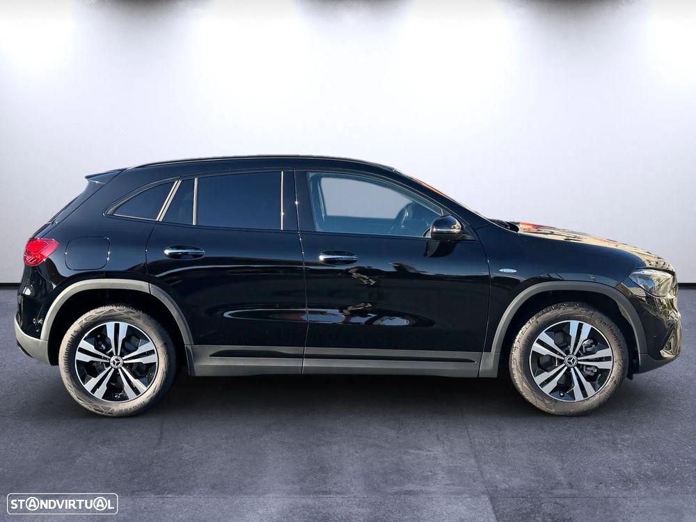 Mercedes-Benz GLA 250 e Progressive - 4
