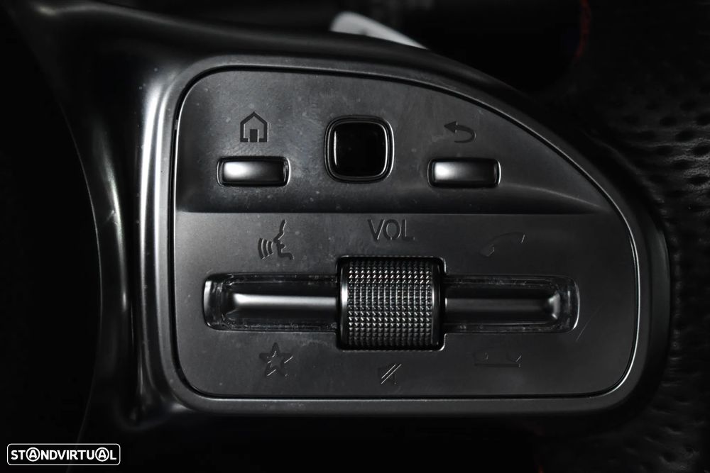 Mercedes-Benz A 250 e 8G-DCT AMG Line - 33