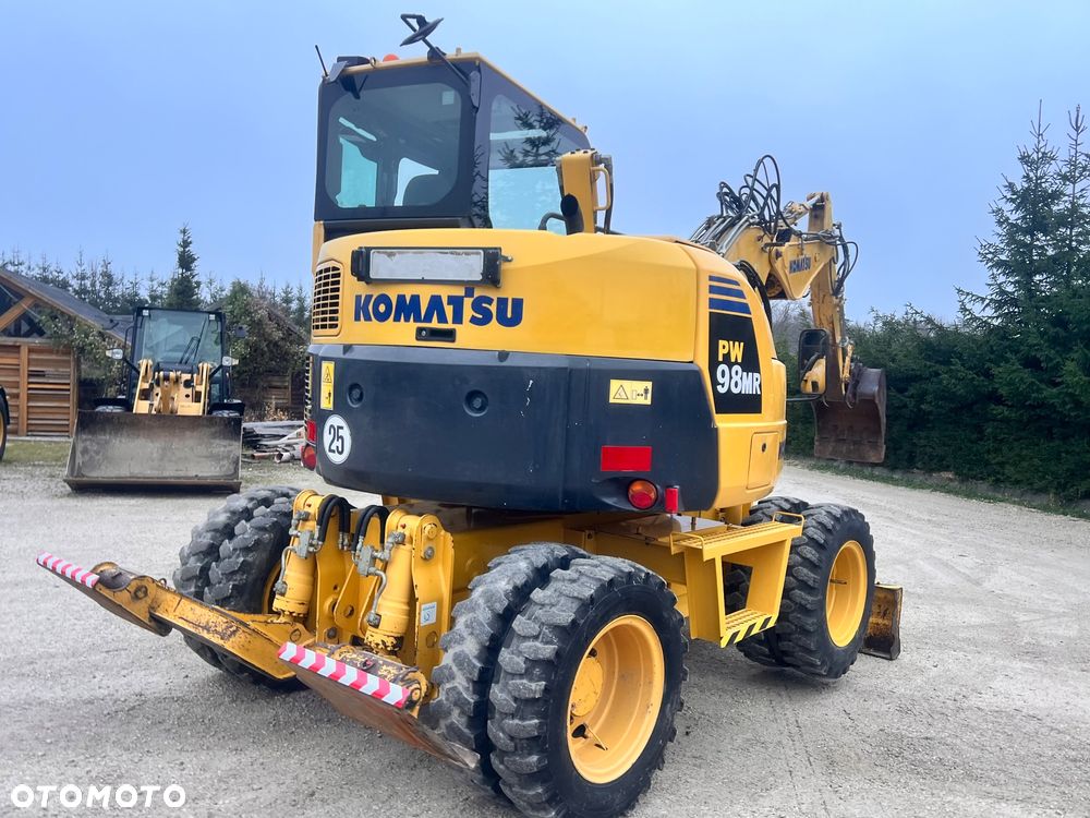 Komatsu Koparka kołowa KOMATU PW98MR-8 10ton 4x4x4 ośki skrętne Ramię 3x łamane BEZ DPF i ADBLUE 4 cyl dodatkowe wyjścia hydr Pług Podpory  2012 szybka zwinna Prosto z importu 1 właściciel Cat TEREX Liebherr Wacker Pw 98 Mr 8 11 - 37