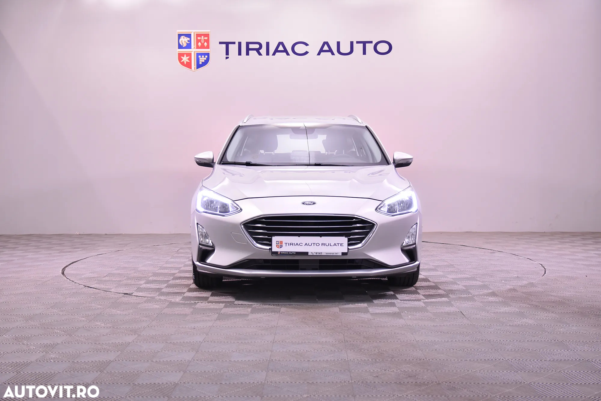 Ford Focus - 8