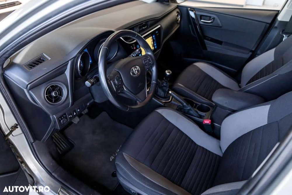 Toyota Auris 1.6 D-4D Comfort - 5