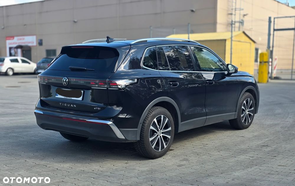 Volkswagen Tiguan - 14