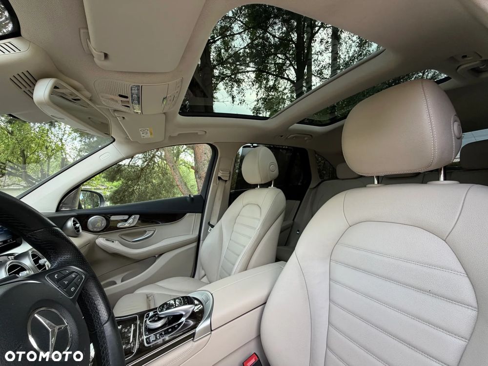 Mercedes-Benz GLC 250 4Matic 9G-TRONIC AMG Line - 17