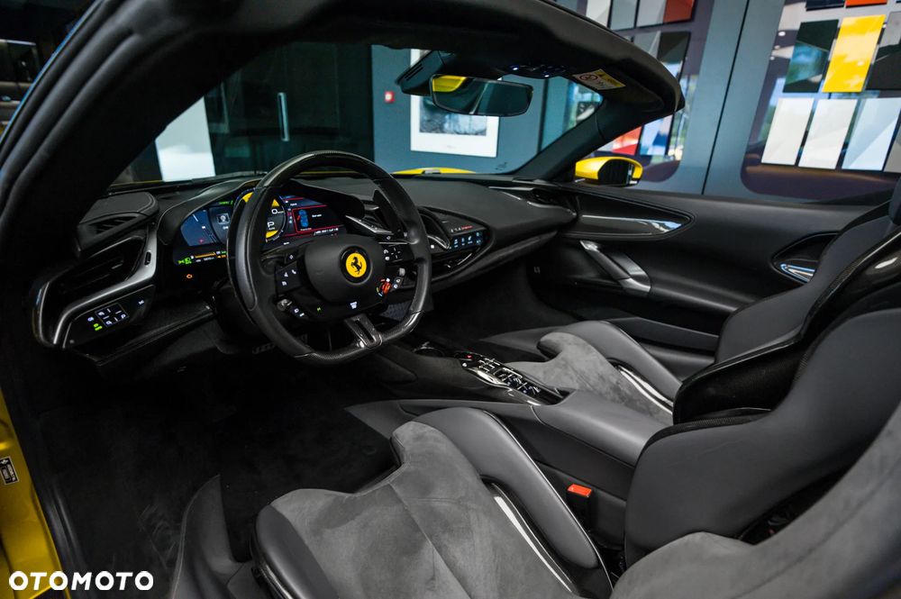 Ferrari SF90 Spider - 22