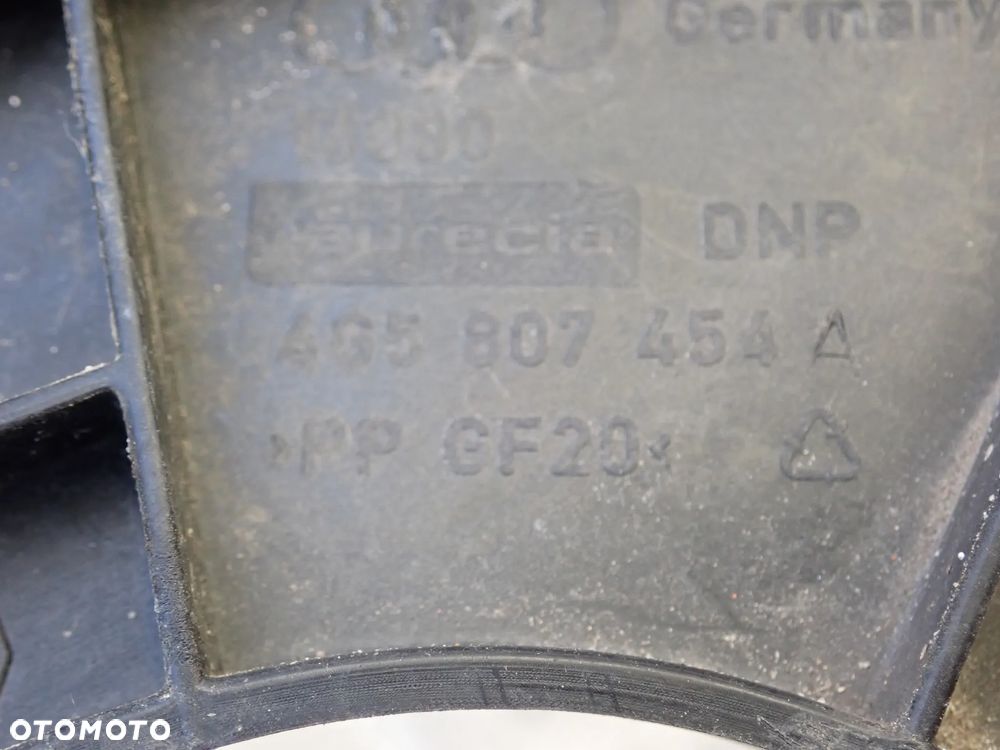 AUDI  OSŁONY - 8U0825207, 4G0807611A, AUDI A8, 4G0863822C, 8W0863822B,4G0825215 E/F , 4G0825216 A , 4G0825208 D,  4G0821111,4G0825202 A/B, 4G0825201 B/C, 4G5807454A, 4G0806391, 4G9807458 - 35