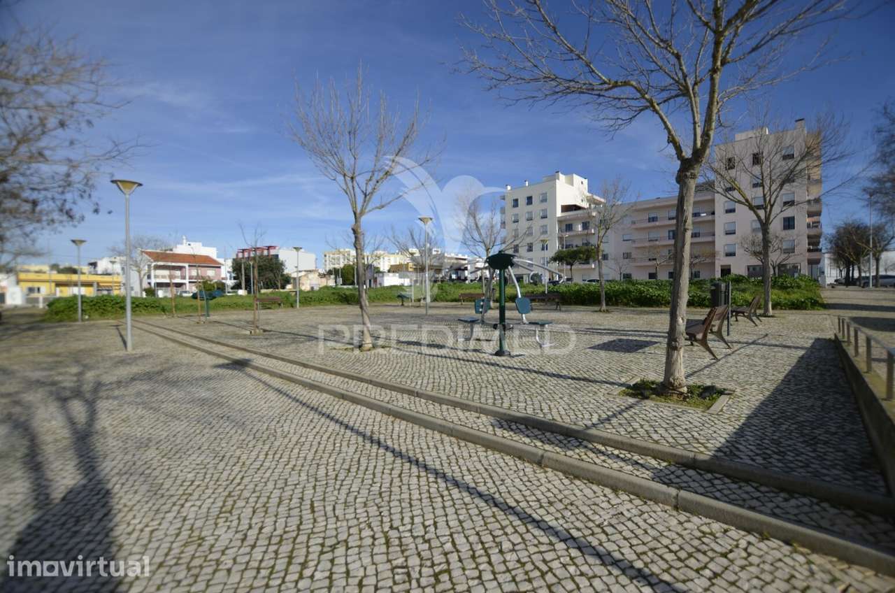 Terreno para construir para 15 fogos mais 1 loja em Loulé - Grande imagem: 5/10