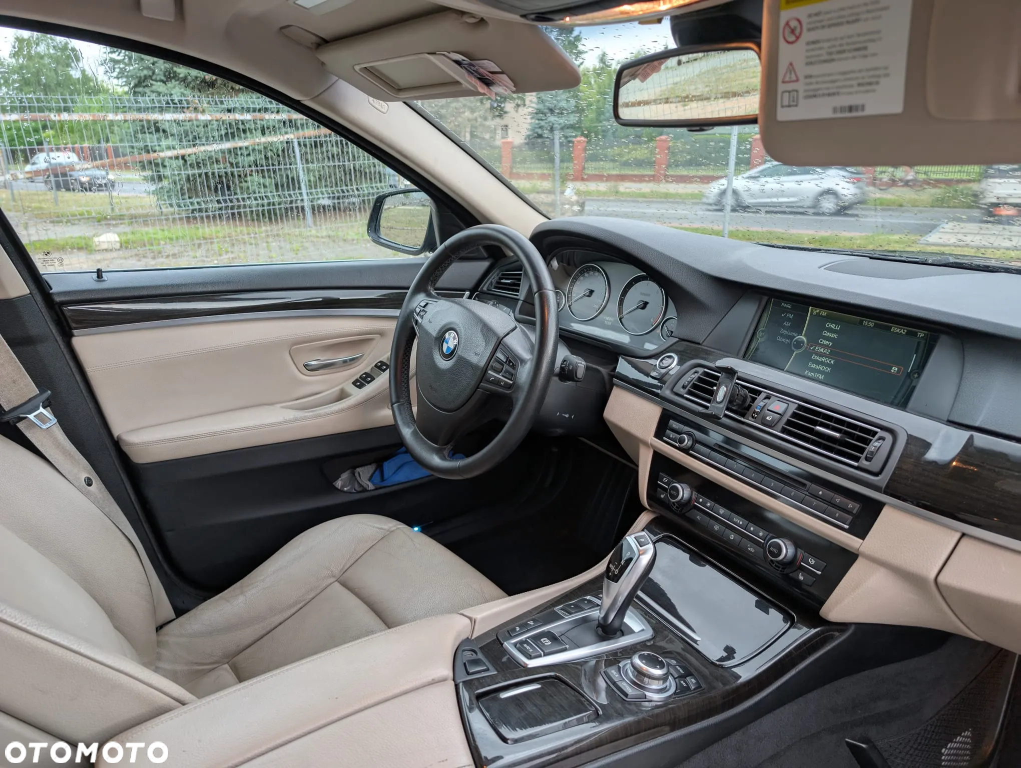BMW Seria 5 530d xDrive Touring - 15