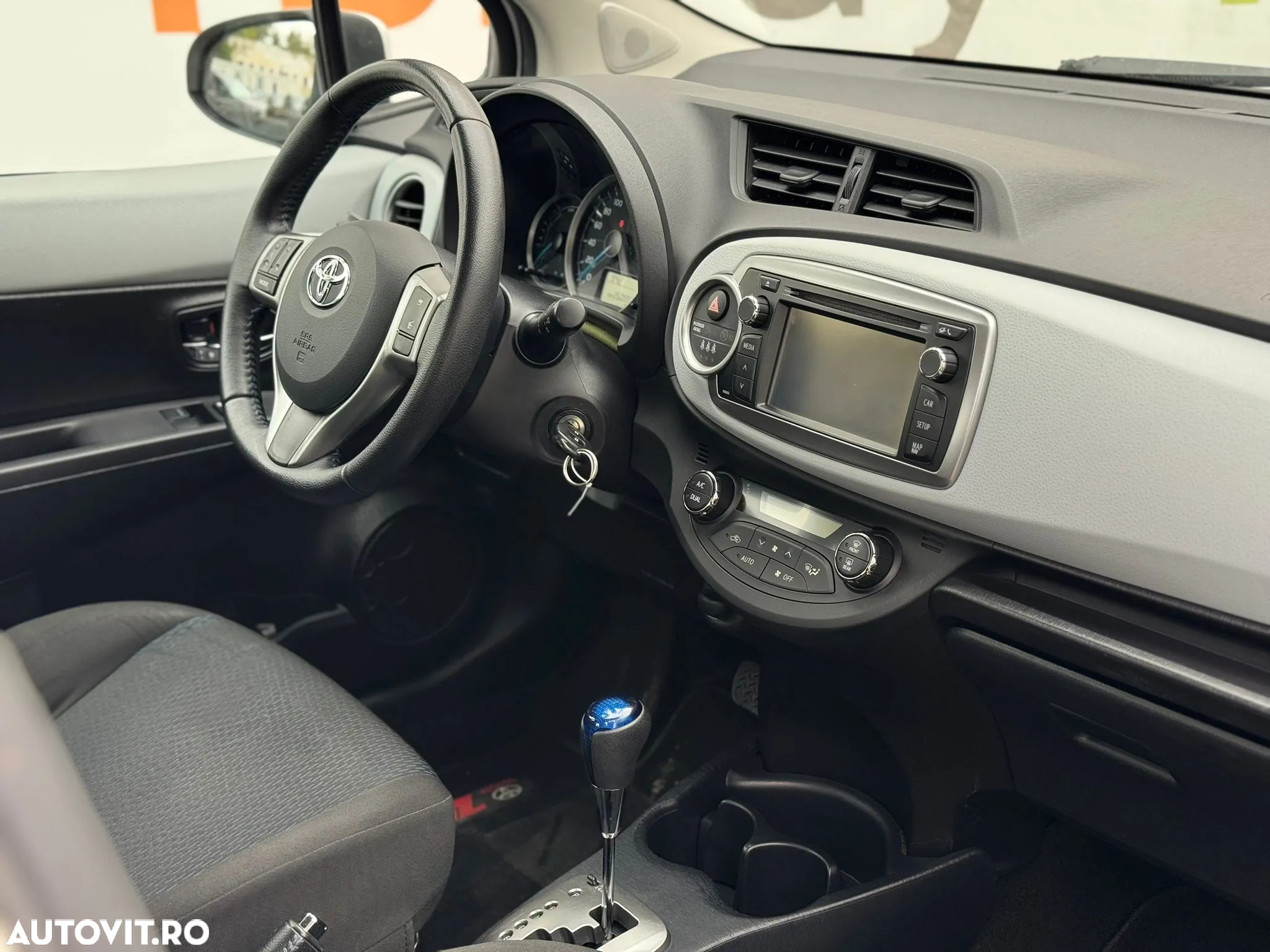 Toyota Yaris - 33