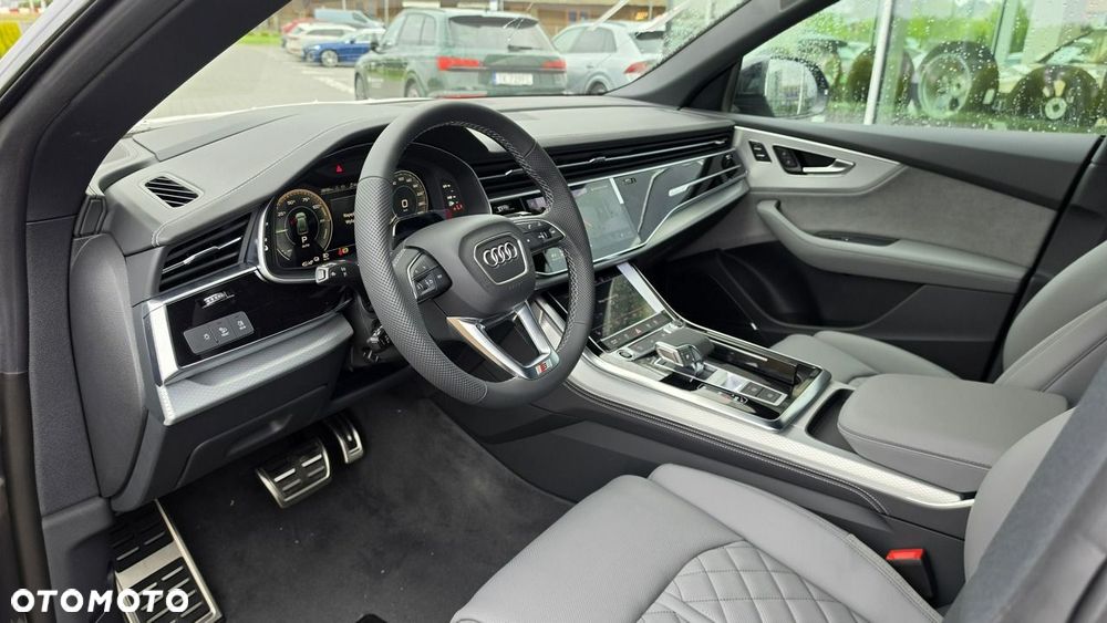 Audi Q8 - 7