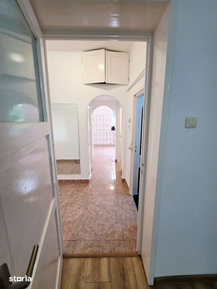 Apartament 2 camere decomandat | Boxa | Etaj 2 | Zona Sud — fotografia 3