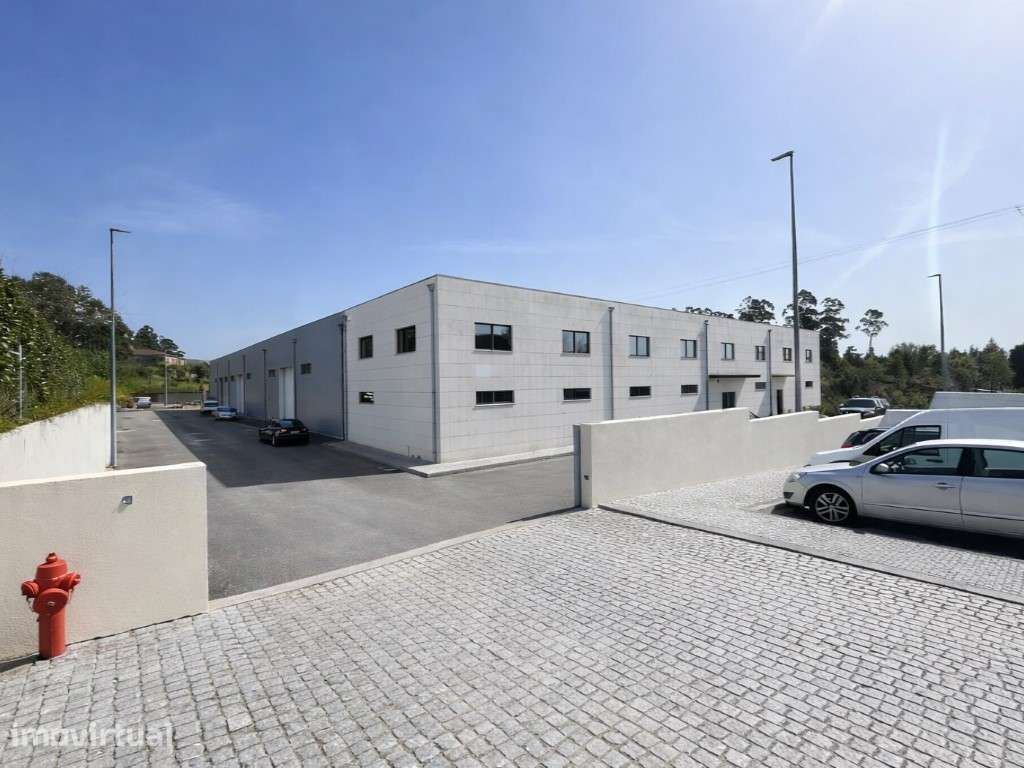 ARMAZÉM INDUSTRIAL (FRAÇÃO B) PARA ARRENDAMENTO - Grande imagem: 3/6