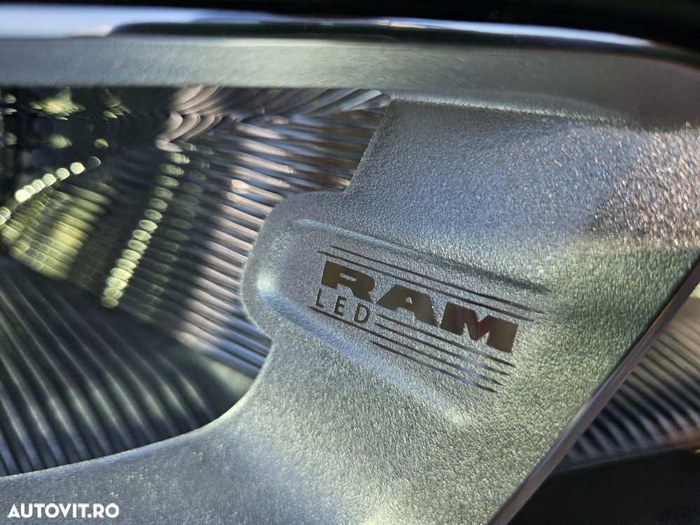 Dodge RAM - 7