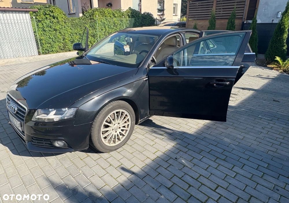 Audi A4 Limousine - 6