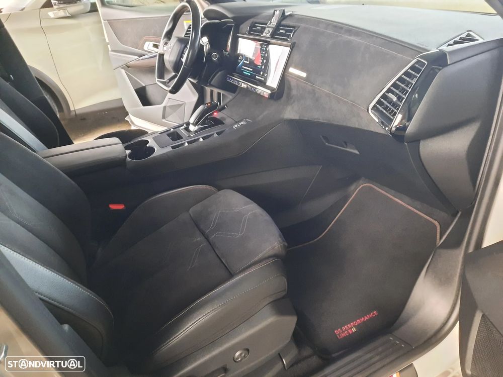 DS DS7 Crossback E-Tense Performance Line EAT8 - 28