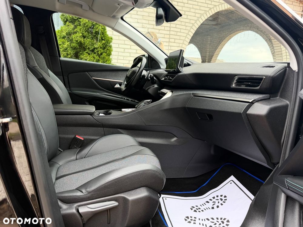 Peugeot 3008 BlueHDi 130 Stop & Start EAT8 Allure - 17