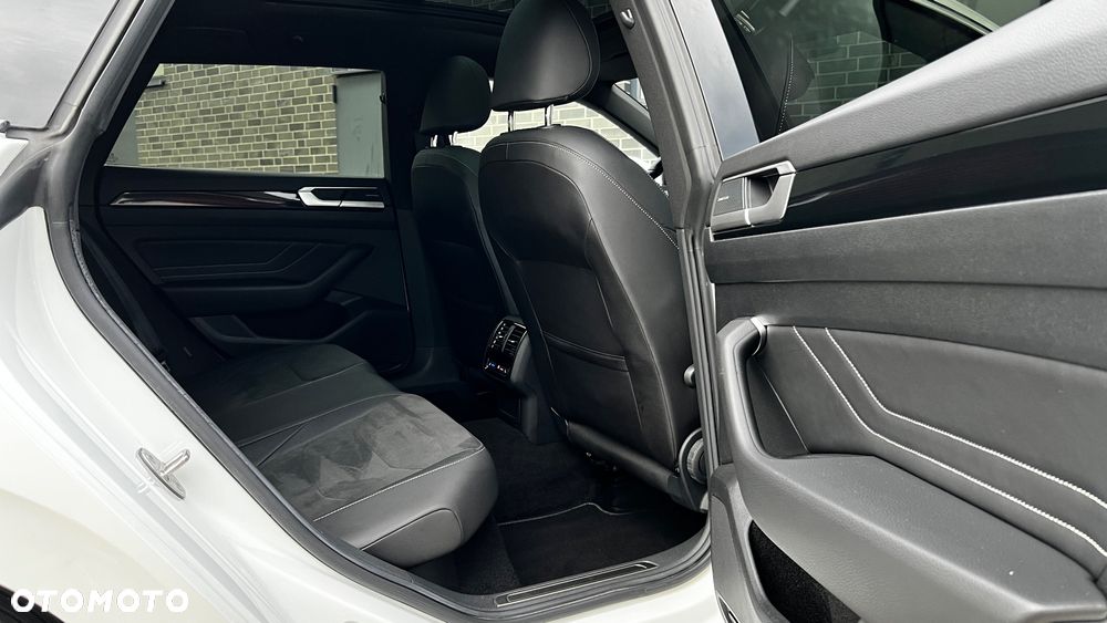 Volkswagen Arteon 2.0 TDI SCR 4Motion DSG R-Line - 31