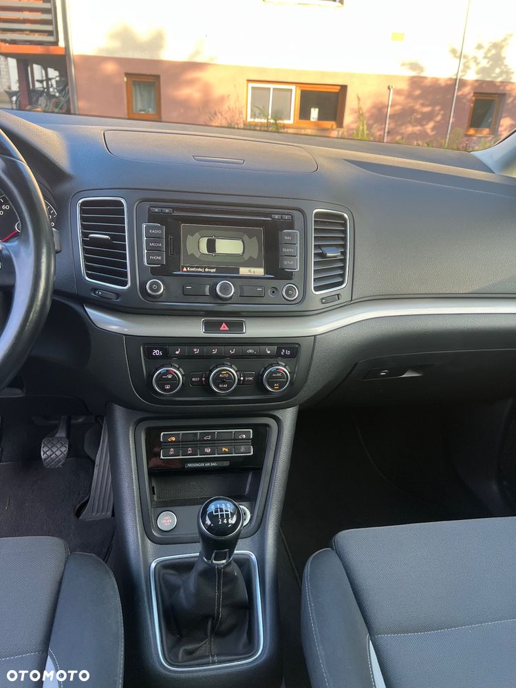Volkswagen Sharan 2.0 TDI Highline - 15
