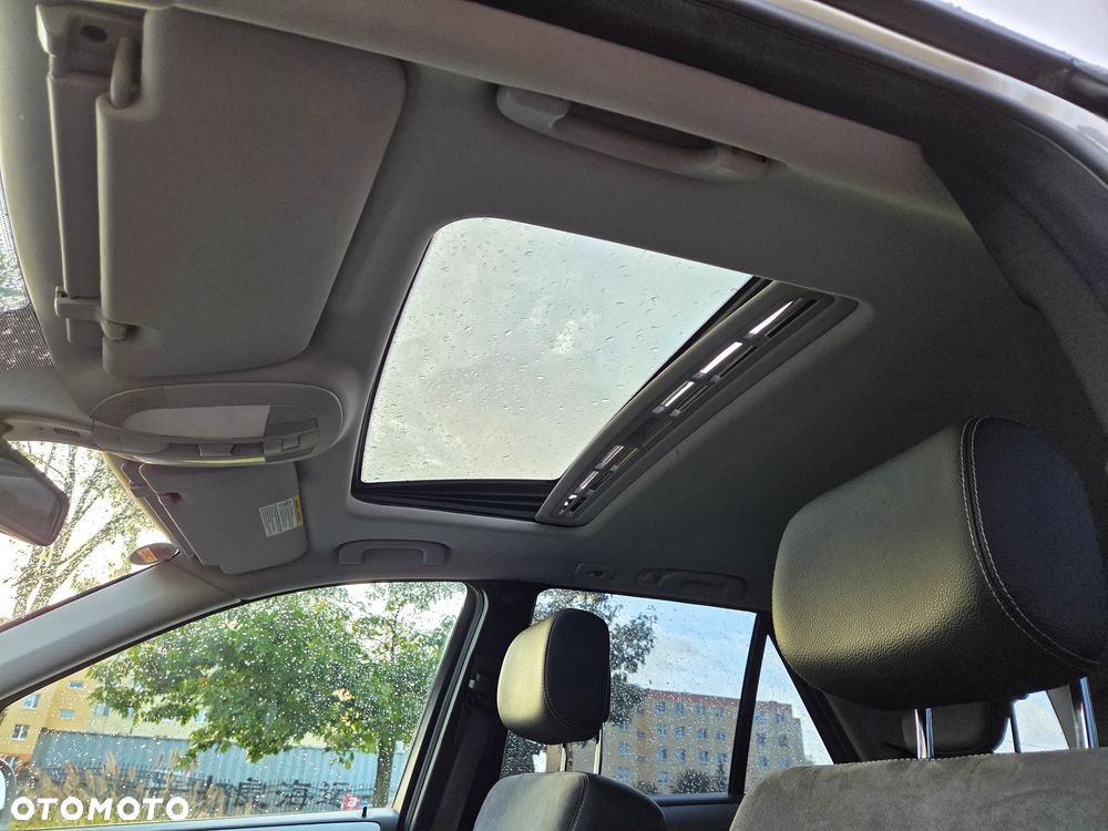 Mercedes-Benz ML - 26