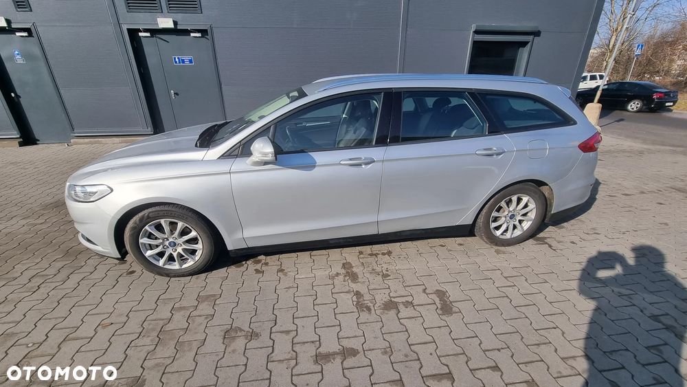 Ford Mondeo 2.0 TDCi STart-Stopp Allrad Vignale - 2