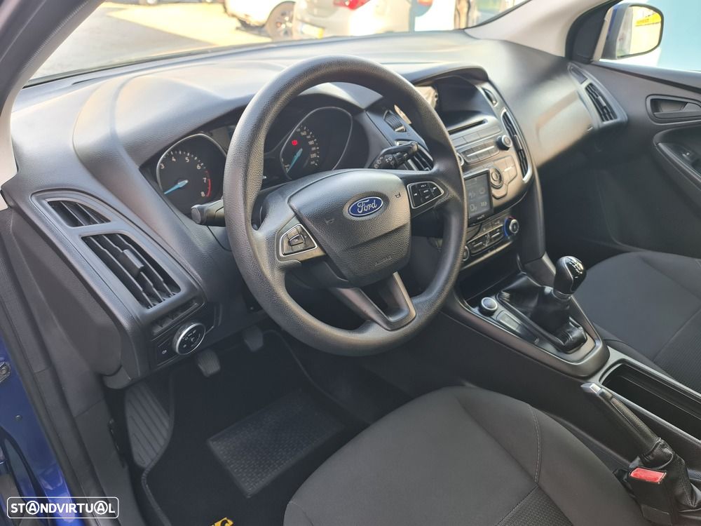Ford Focus 1.0 SCTi Titanium - 5