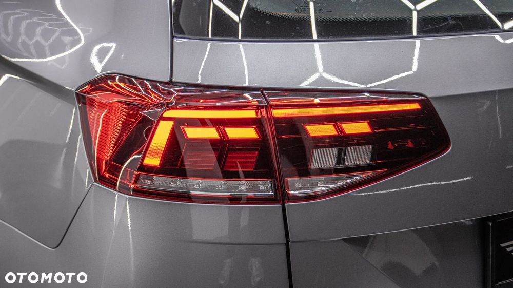 Volkswagen Passat Variant 1.5 TSI EVO Essence DSG - 10