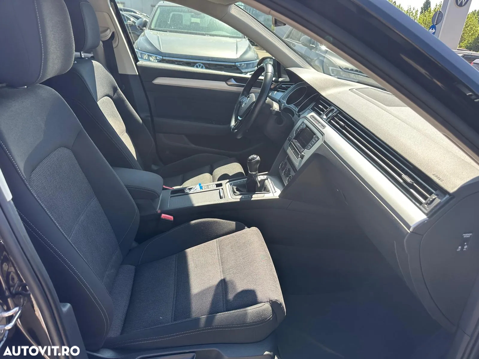 Volkswagen Passat 2.0 TDI 4Motion Comfortline - 14