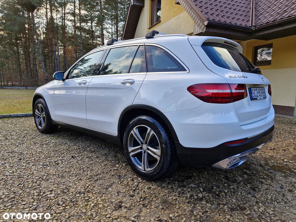 Mercedes-Benz GLC 220 d 4Matic 9G-TRONIC - 13