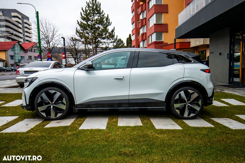 Renault Megane E-TECH 60 kWh 220 CP Techno - 4