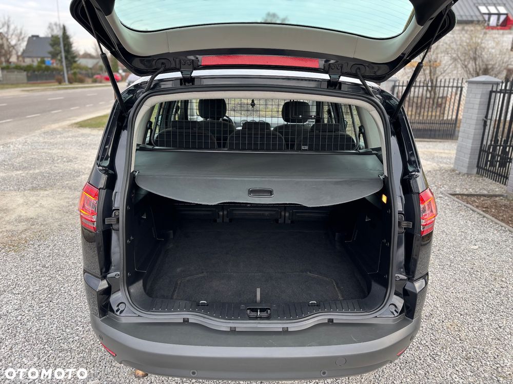 Ford S-Max - 19