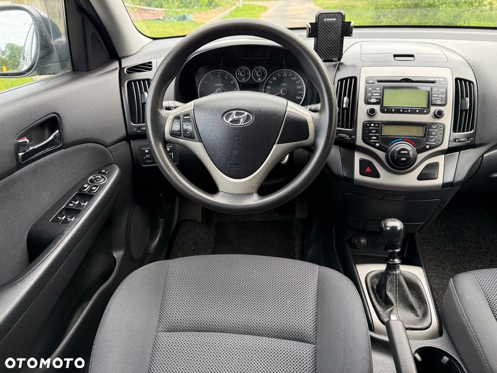 Hyundai i30 1.6 blue Style - 13
