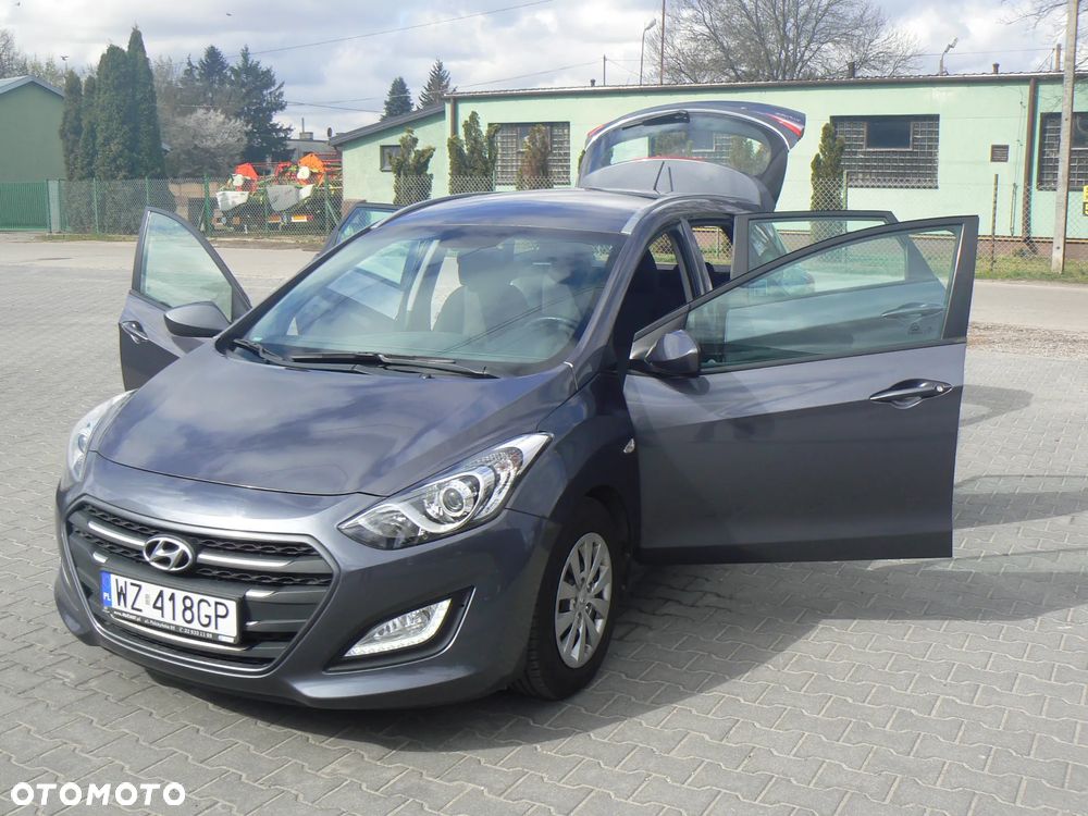Hyundai i30 1.6 D Classic + - 6