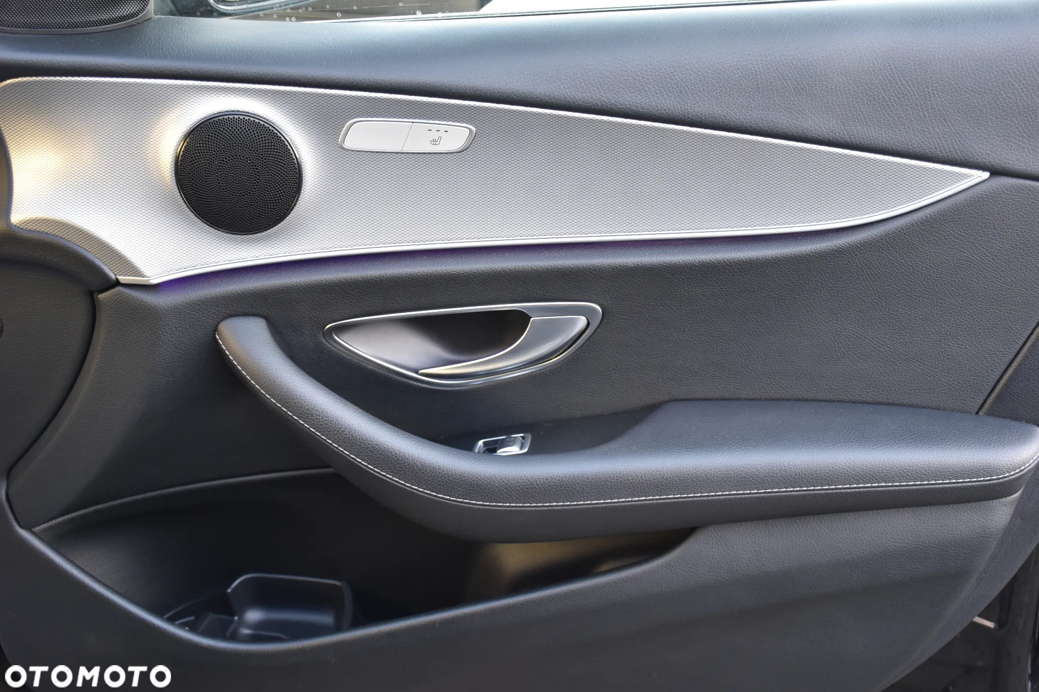 Mercedes-Benz Klasa E 220 d T 9G-TRONIC AMG Line - 25