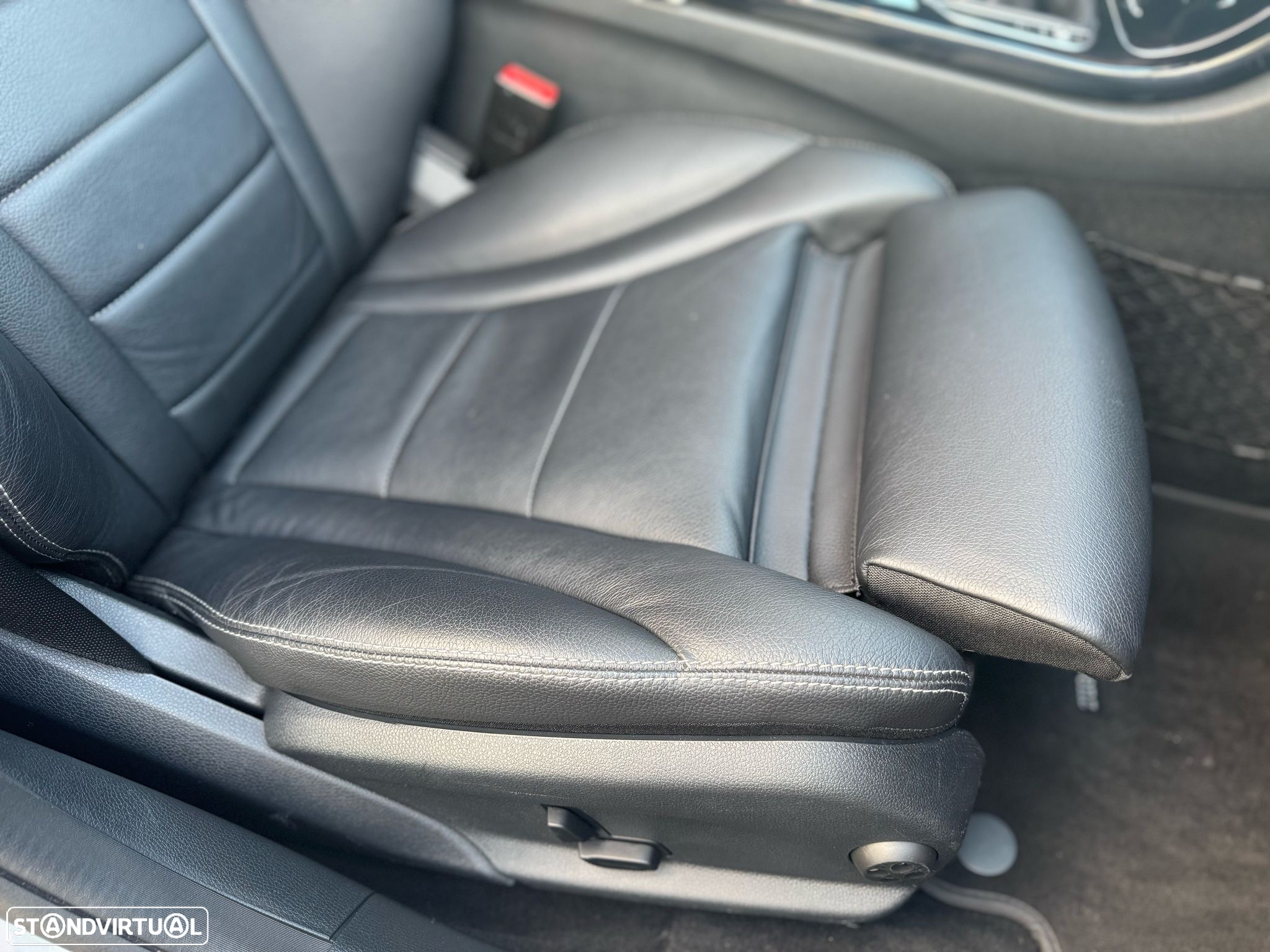 Mercedes-Benz C 180 BlueTEC AMG Line - 13