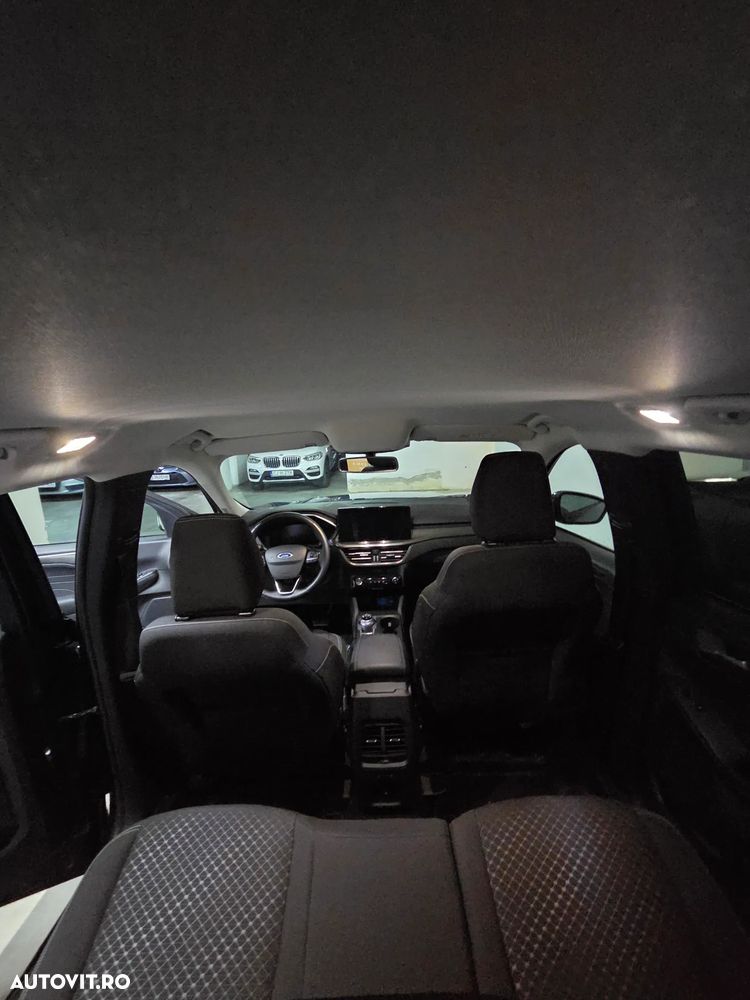 Ford Kuga 1.5 EcoBoost A8 FWD Titanium - 6