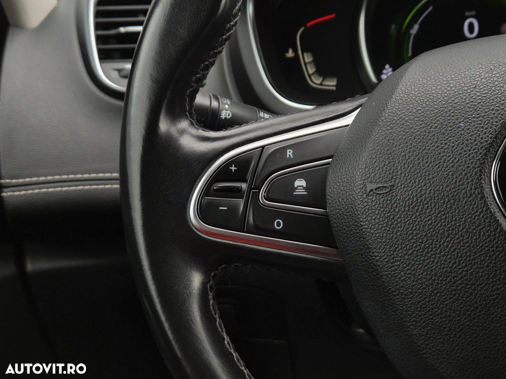 Renault Scenic TCe 140 GPF EDC BLACK EDITION - 16